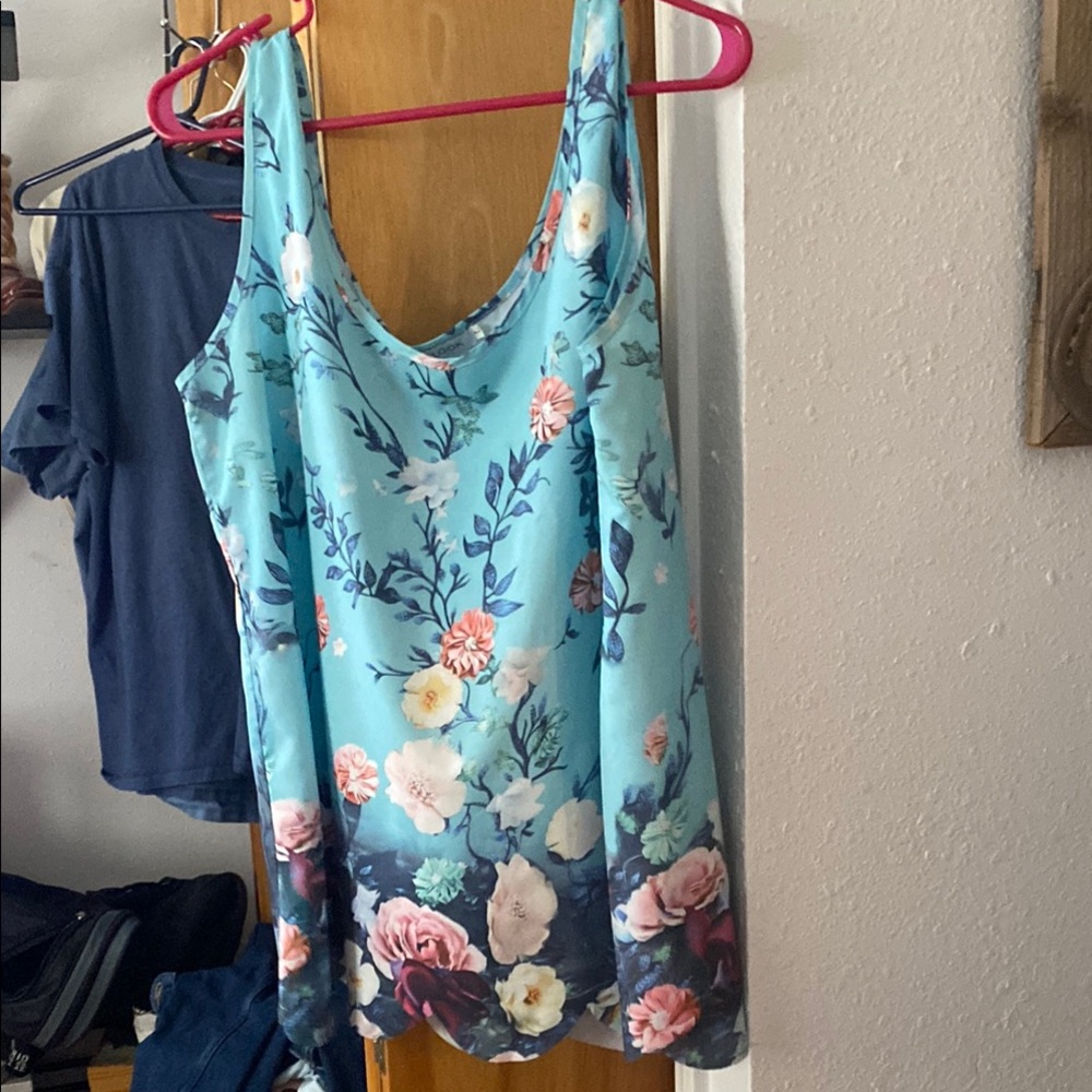 MISSLOOK Blue Tank Top with Stylish Design
